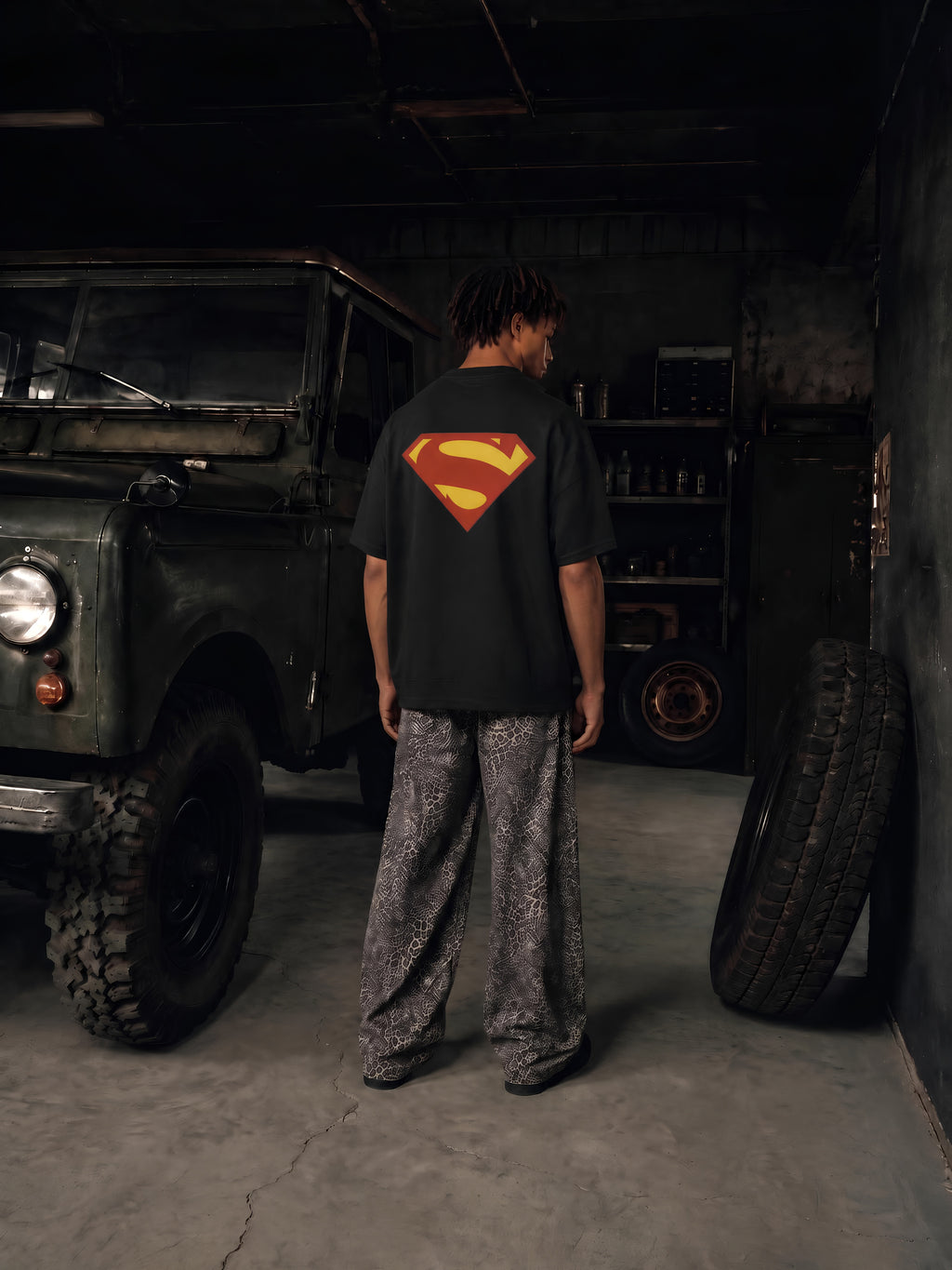 ABSOLUTE Superman Noir Boxy Oversized Tee