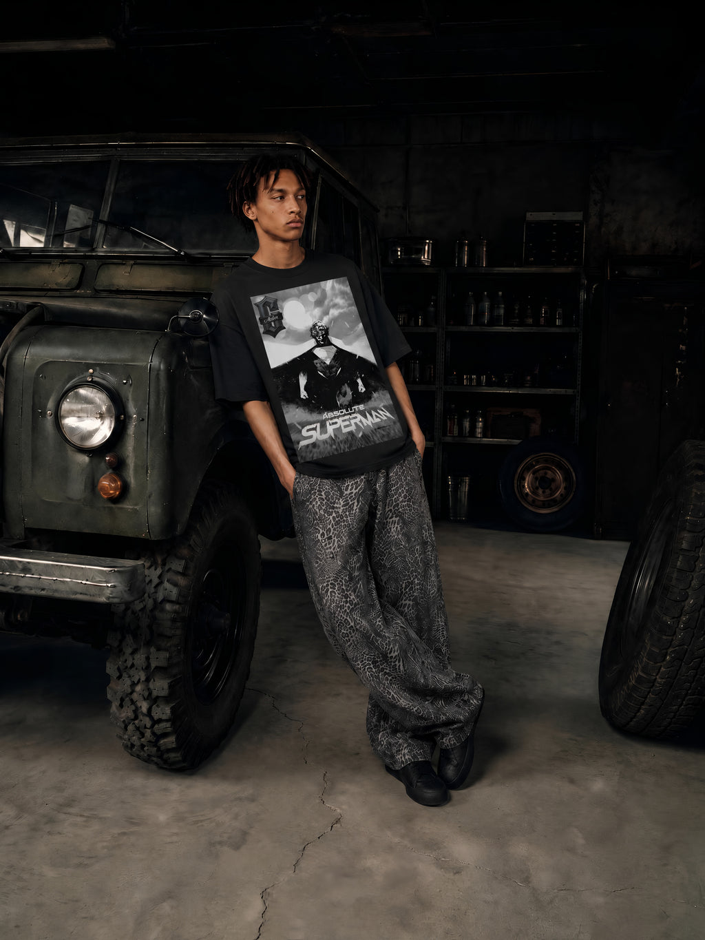 ABSOLUTE Superman Noir Boxy Oversized Tee