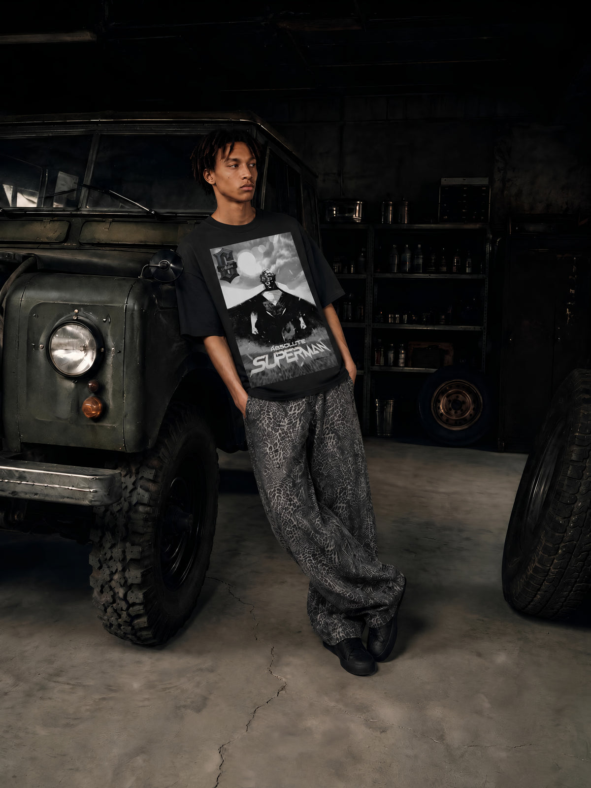 ABSOLUTE Superman Noir Boxy Oversized Tee